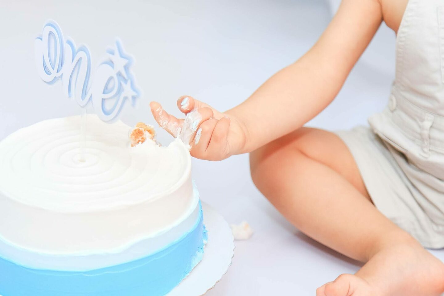 Smash the Cake - Miguel 